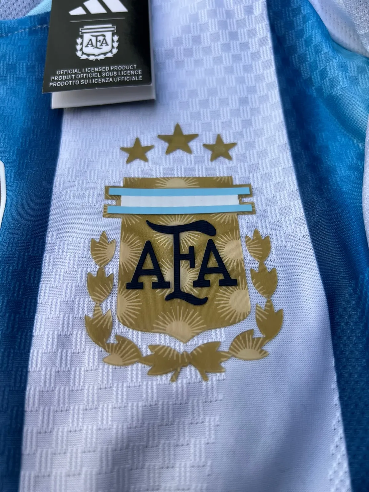 ARGENTINE HOME KIT WORLD CUP 2026 - GOLDEN PATCH VERSION