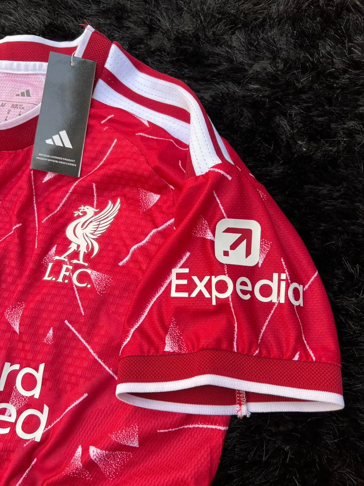 LIVERPOOL HOME KIT 26/27 UCL VERSION