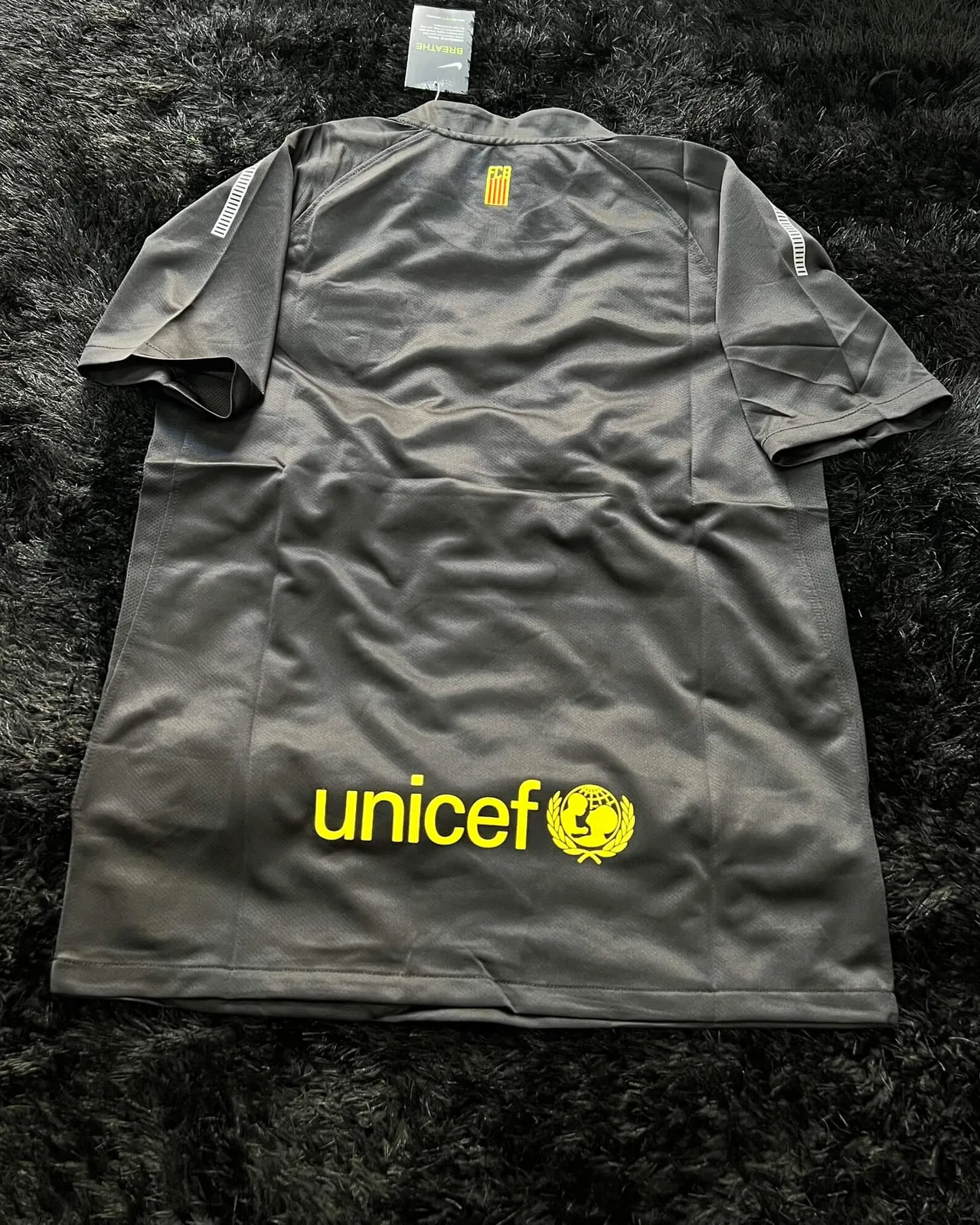 BARCELONA AWAY KIT 2011/2012 RETRO KIT