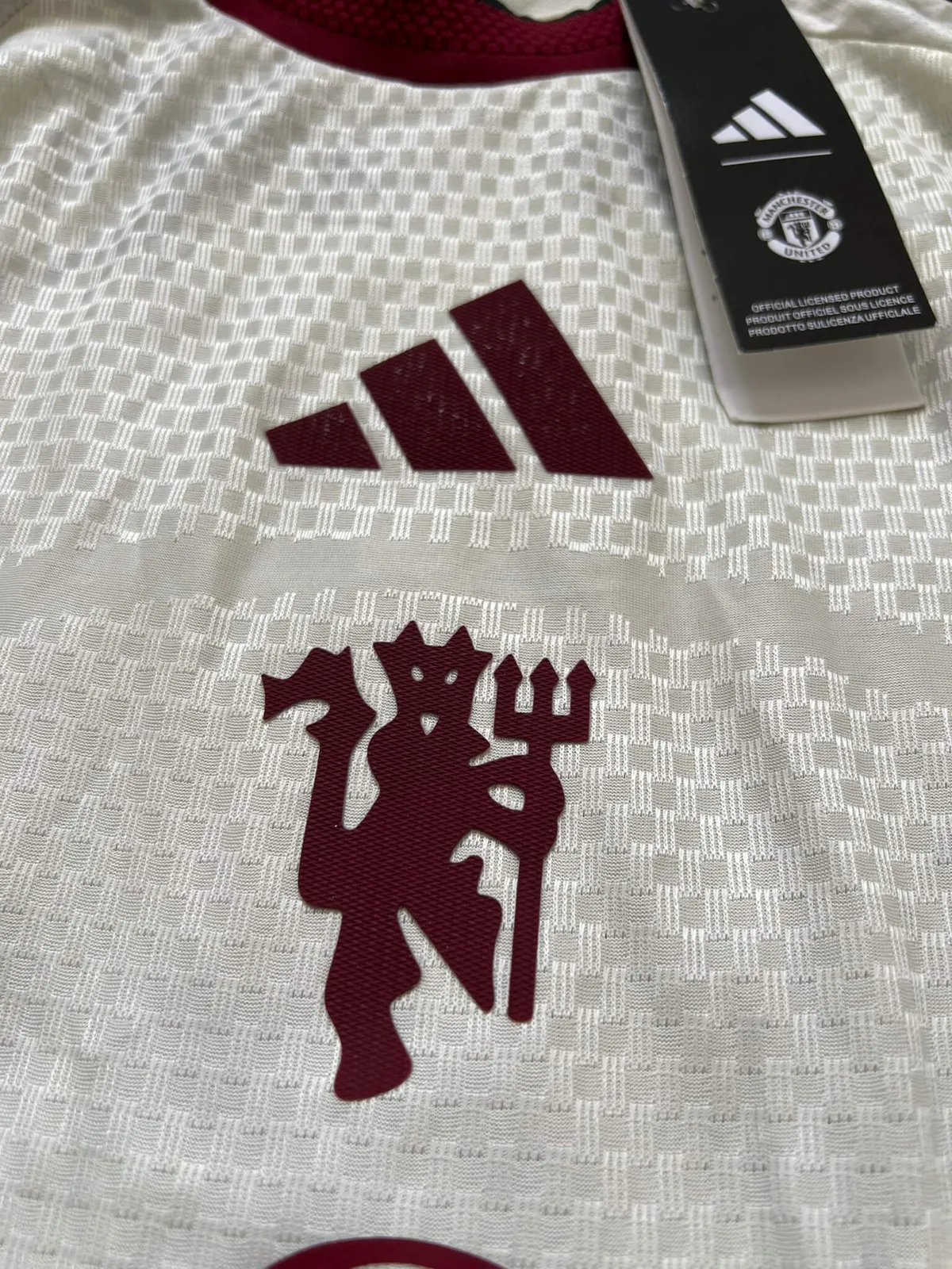MANCHESTER UNITED THIRD KIT 26/27