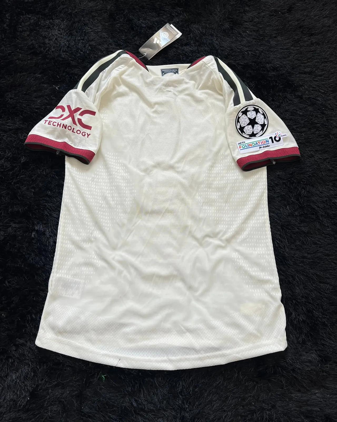 MANCHESTER UNITED THIRD KIT 26/27