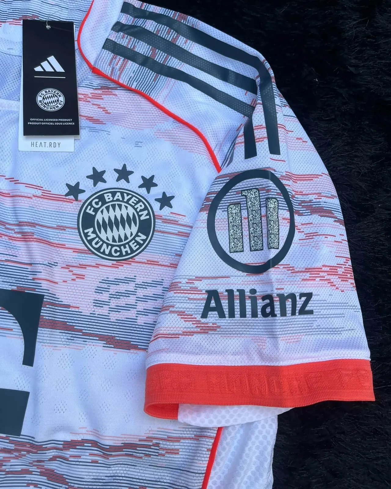 BAYERN MUNICH AWAY KIT 25/26 UCL VERSION
