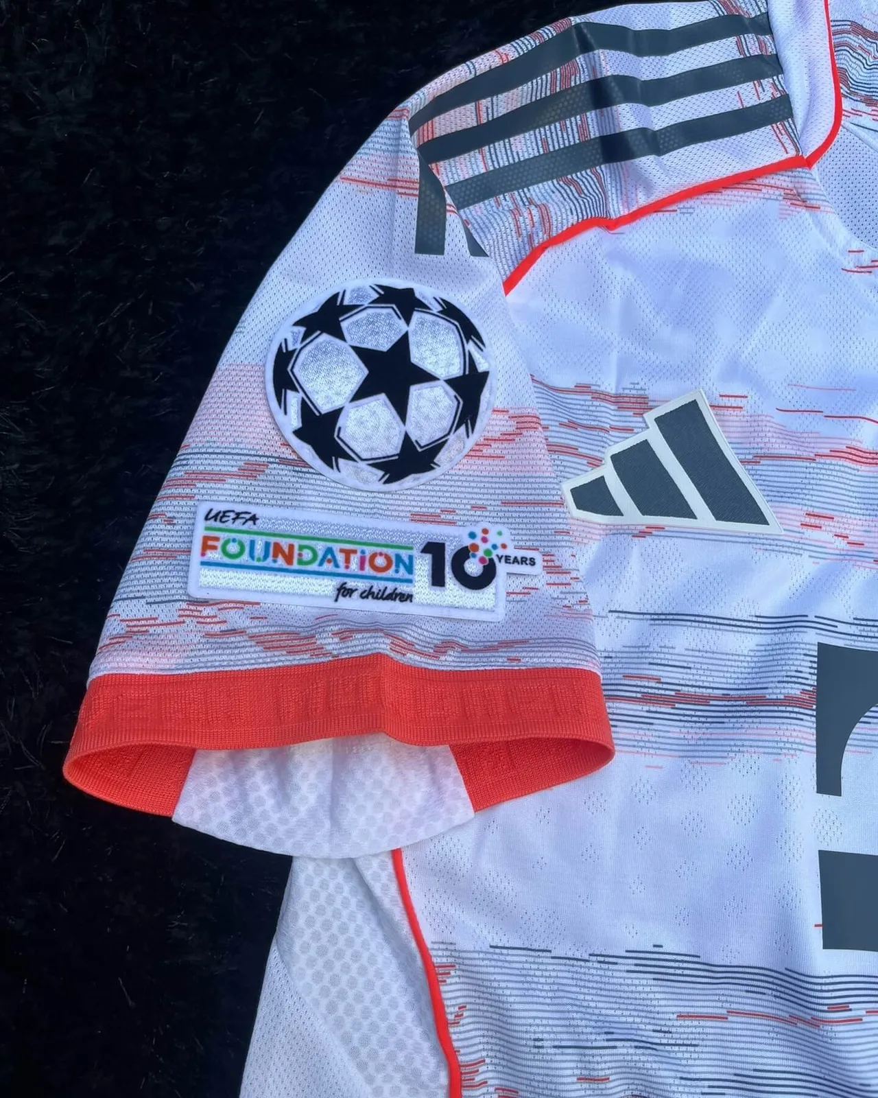 BAYERN MUNICH AWAY KIT 25/26 UCL VERSION