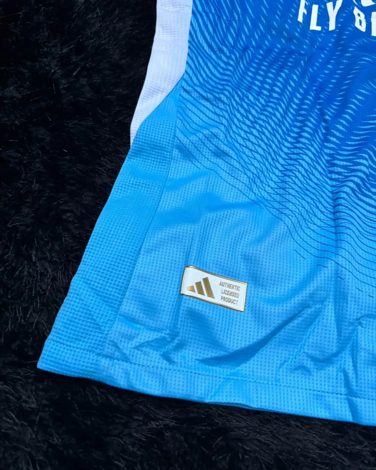 REAL MADRID GOALKEPPER KIT 25/26 UCL VERSION