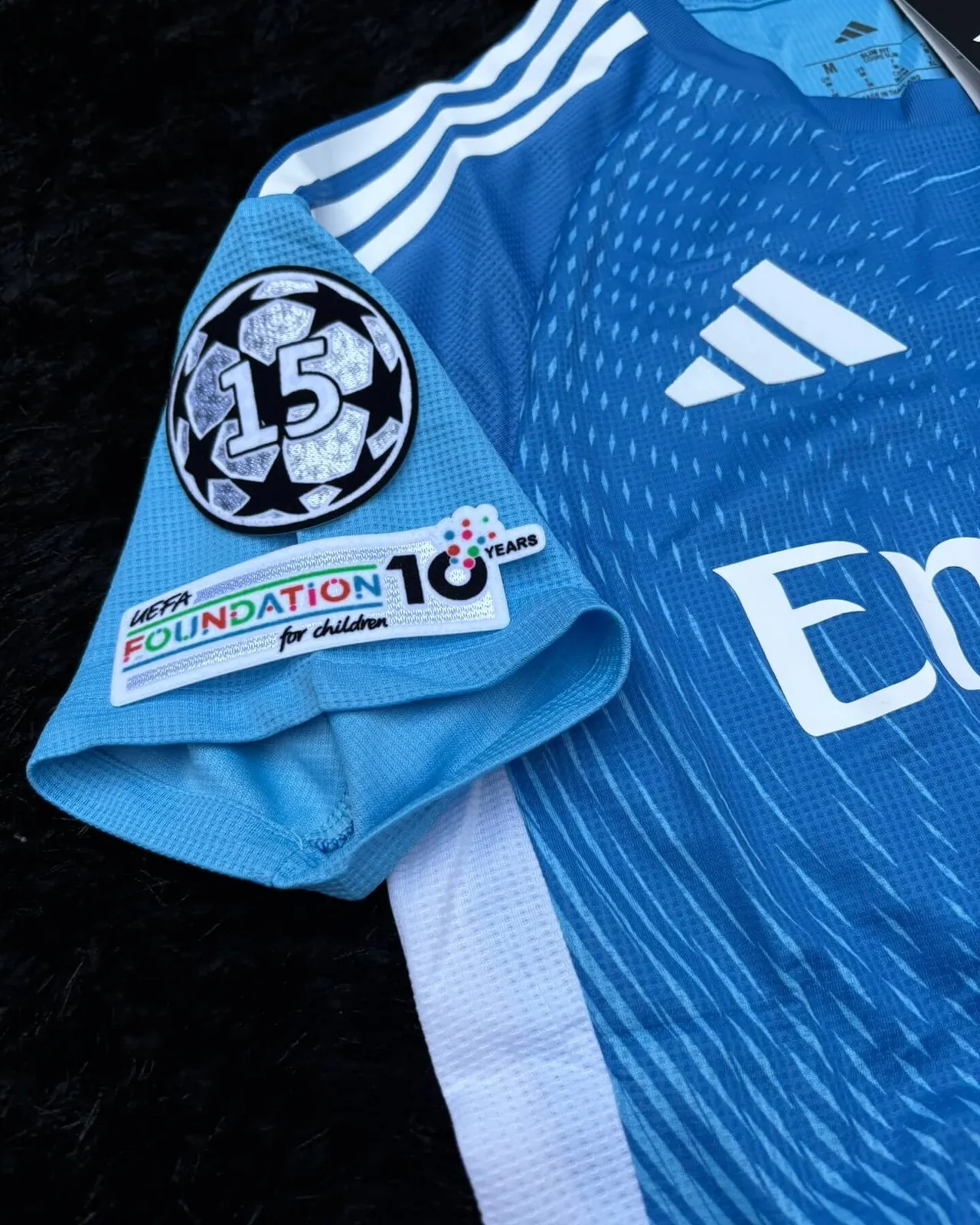 REAL MADRID GOALKEPPER KIT 25/26 UCL VERSION