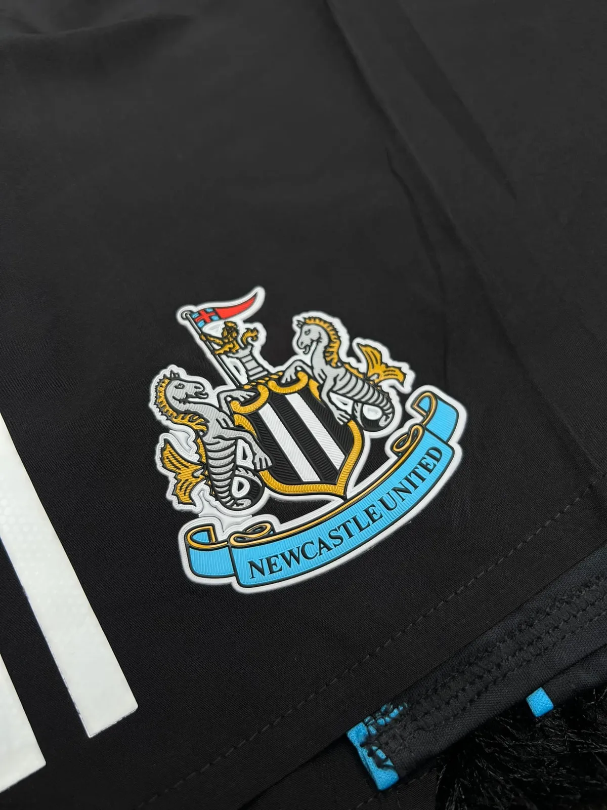 NEWCASTLE FULL HOME KIT 25/26 UC VERSION