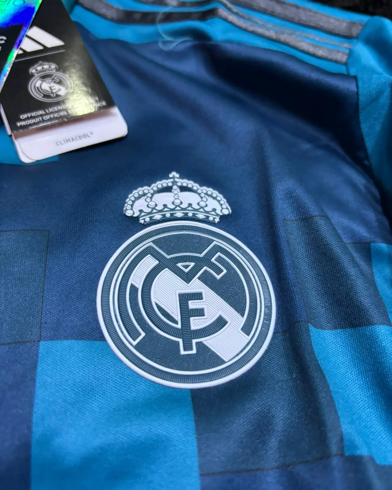 REAL MADRID LONGSLEEVE AWAY KIT 17/18 UCL VERSION