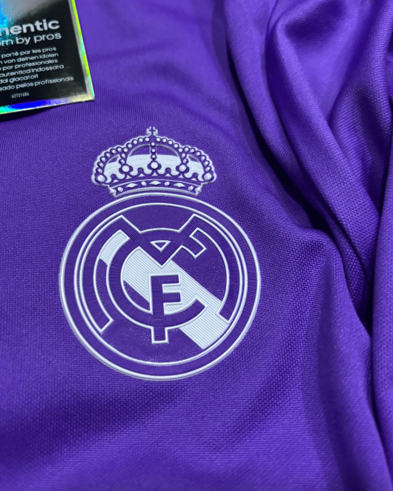 REAL MADRID LONGSLEEVE AWAY KIT 16/17 UCL VERSION