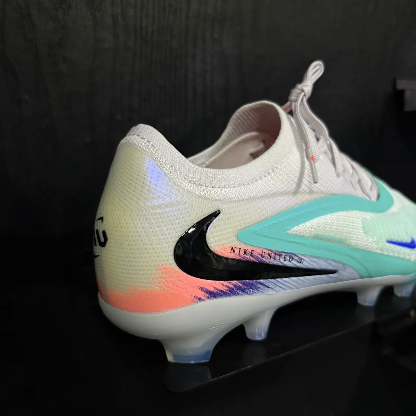 NIKE UNITED PHANTOM 6 LOW ELITE