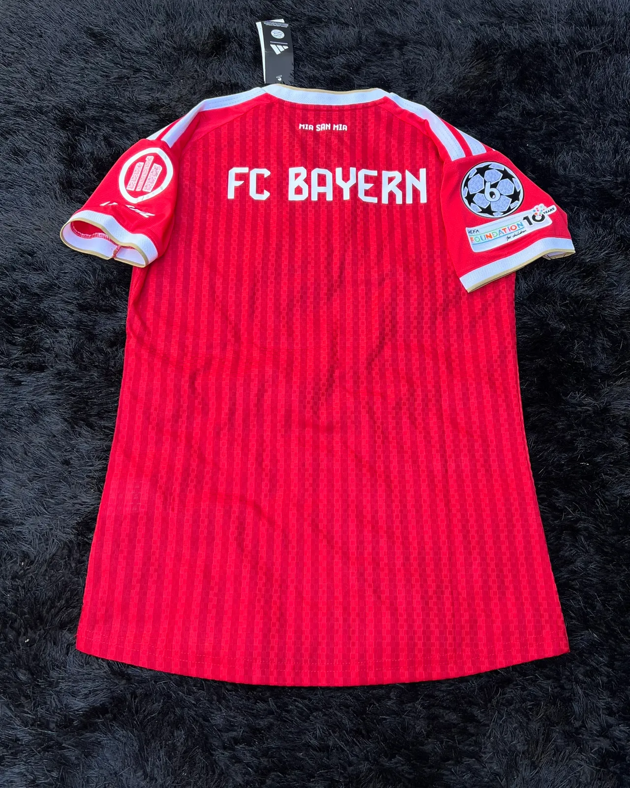 BAYERN MUNICH HOME KIT 26/27 UCL VERSION