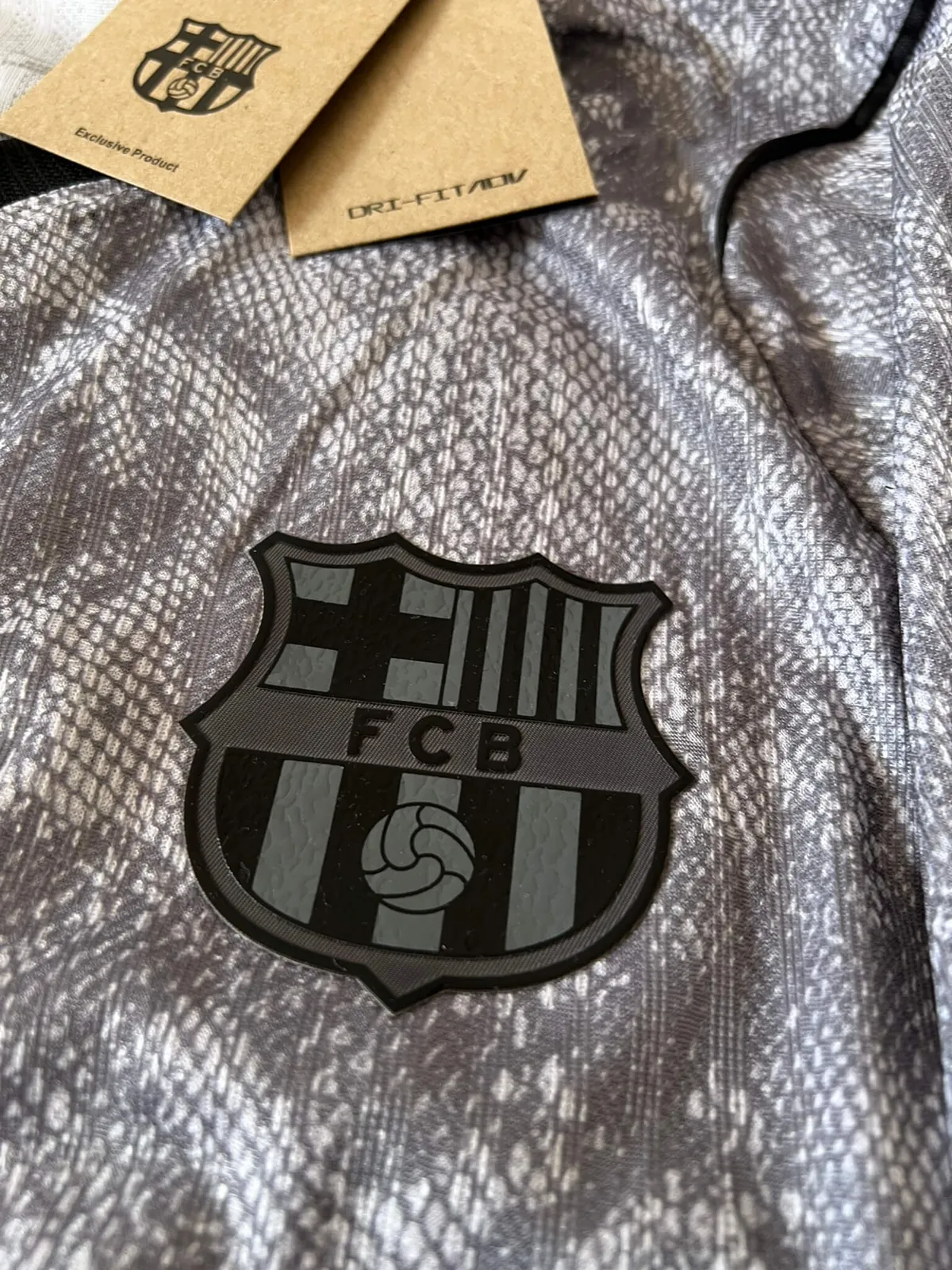 BARCELONA GOALKEPPER KIT 26/27 UCL VERSION