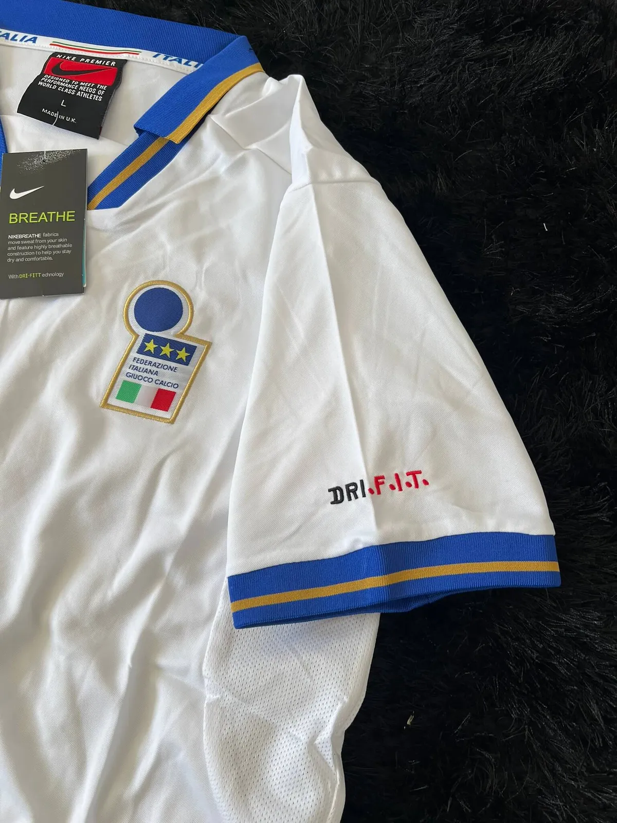ITALY AWAY KIT RETRO 1996-1997